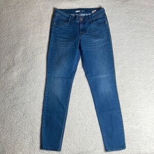 Old Navy Super Skinny Mid Rise Dark wash Size 2